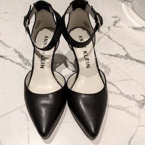 Anne Klein Fabulist black kitten heels